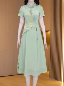 MAIMEI | ชุดเดรสแขนสั้นพิมพ์ลายใหม่ฤดูร้อน 2025 คอตั้ง ชุดสองชิ้นปลอมสไตล์จีนใหม่ กระโปรงทรงเอ ผ้าฝ้ายผสมโพลีเอสเตอร์