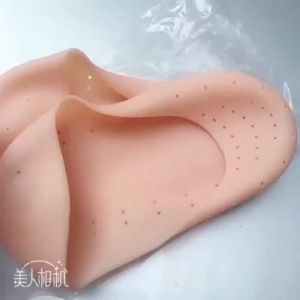 ไม่ระคายผิว นิ่มสบาย มีช่องระบายอากาศที่ดีเยี่ยม ถุงเท้าซิลิโคนถนอมเท้า Silicone boat socks