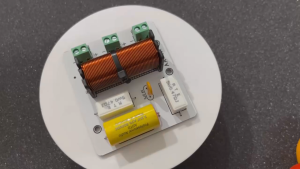 Mạch phân tần loa 1 bass 1 trép ( 111 ) dùng cho xe hơi ( 1 mạch ).