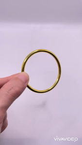 Vòng tay trơn màu vàng chất liệu bằng titan có khóa giấu bền đẹp dày 3 li mã M3 trangsucmoiluatuoi.RIN