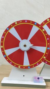 Vòng quay 10 ô nhỏ ô to hot trend 2026 trắng đỏ bằng gỗ MDF chống nước an toàn