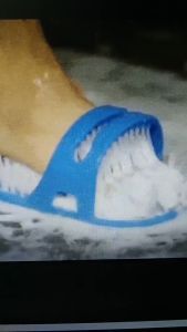 【READY STOCK】Blue Foot Wash Brush Slipper Foot Cleaning Foot Massage Brush Anti Odor Practical Bath Clean Slipper