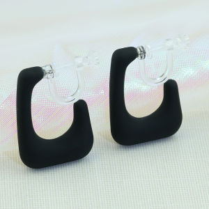 Resin Earrings Womens Geometric Pattern New Year No Piercing C-Shaped Fashionable Ear Clips Mixed Material Korean Style