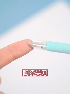 Pen Pisau Tekan Comel Potong Kertas Pen Kraf Mini Serbaguna Untuk Pelajar DIY Kids Journal Slim Carving Knife Pen Knife High Value Hand Cut Paper Small Knife Head 按动手账刻刀笔可爱高颜值手工裁纸刻刀小型工具笔形小刀头 E041