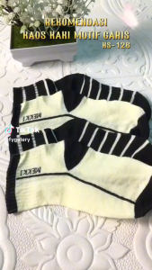 DRKS126 Kaos Kaki Wanita Panjang Garis Hitam Putih Kaos Kaki Tinggi Diatas Mata Kaki Mid Socks