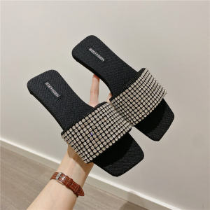 Fairy Fashion Rhinestone Slippers Womens Summer Outdoor Wear 2025 New Korean Style Flat Bottom Beach Shoes Cool Slippers for Women