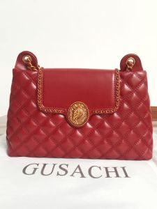 Tas GUSACHI Rantai Cantik Warna Merah Marun Untuk Wanita Sultan Brand Import Premium kd 91