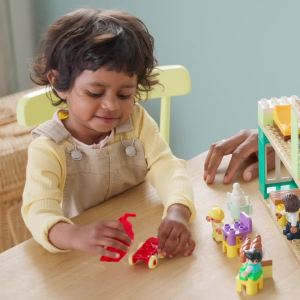 LEGO DUPLO Town 10470 3 in 1 Modern Family House with Figures (166 Pieces)