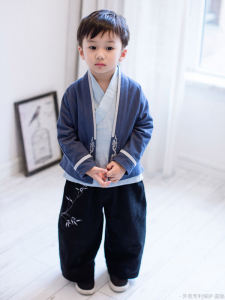 ชุดฮั่นฝูสำหรับเด็กชุดฤดูใบไม้ผลิและฤดูใบไม้ร่วงสำหรับผู้ชายชุดประจำชาติสำหรับเด็กเล็กเด็กเล็กเด็กเล็กสไตล์โบราณชุดเด็กสไตล์จีนชุดราชวงศ์ถังชุดโบราณสำหรับเด็กชาย