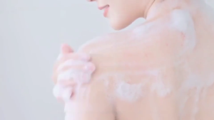 Original Vitamin C Whitening Soap 100g Armpit whitening Suitable for whole body whitening of private parts knees buttocks