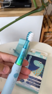 Bàn chải điện cho bé BRUSHIE KIDS bàn chải điện trẻ em đầu lông chải mềm mượt 3 chế độ làm sạch răng an toàn - Hàng chính hãng - Lazada