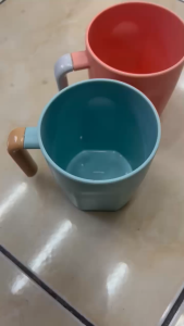 Cangkir CP10 Hyper Zelig / Mug Gagang Zelig / Cangkir Plastik Korea