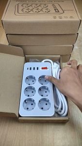 Travel Charger Terminal USB Serbaguna 6 Lubang 3 USB Port 1 Tipe C Panjang Kabel 180Cm