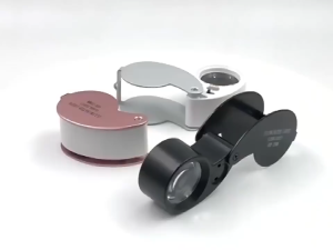 กล้องส่องพระ มีไฟ LED ขยาย 40x เท่า 25mm แว่นขยายส่องพระ พระเครื่อง เหรียญ เพชร แหวน อัญมณี เลนส์ขยายมีไฟในตัว พกพาสะดวก