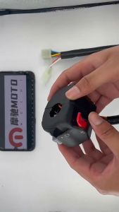 สวิตช์แฮนด์ใส่ สวิทซ์แฮนด์ข้างซ้าย สวิทช์แฮนด์ TZM สวิทช์แฮนด์ข้างซ้าย สวิตช์ที่ละเอียดอ่อน ปุ่มฟังก์ชั่นหลายปุ่ม แข็งแรง ทนทาน ใช้งานได้นาน เปลือกกันน้ำ(ซ้าย) มีปุ่มไฟหน้า สามารถใช้เป็นสวิตช์สำหรับไฟหน้า ไฟสูง ไฟต่ำ ปุ่มแตร สัญญาณไฟเลี้ยว ไฟตัดหมอก