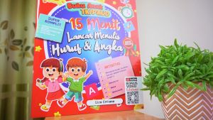 Buku Anak TK PAUD / 15 Menit Lancar Menulis Huruf & Angka Full Color / Giri Utama SIDOARJO - GU