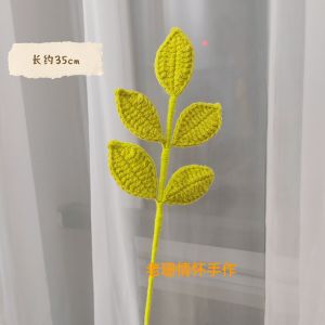 Handcrafted Sunflower Red Flower Bouquet Yarn New Year Spring Festival Womens Day Gift Creative Country Style Home Decorations