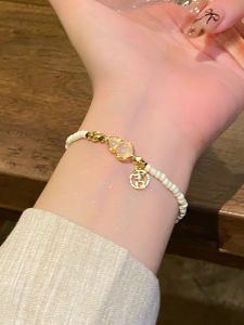 สร้อยข้อมือหยกชุบเงินสไตล์จีนใหม่สำหรับผู้หญิง สร้อยข้อมือหยกเล็กหรูหราแบบพิเศษ เครื่องประดับแฟชั่น ชุบเงิน ชุบทอง