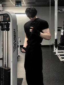OUMULONG | Black Slim-fit Muscle Training T-shirt Short Sleeve