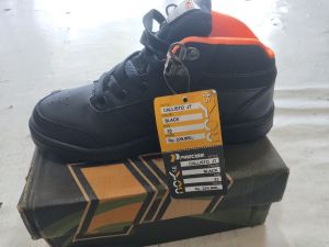 sepatu sekolah precise anak hitam terbaru