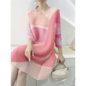 NOVA DESIGN⭐ Miyake pleated digital printing mid-length pleated dress new temperament age-reducing loose and thin casual round neck skirt