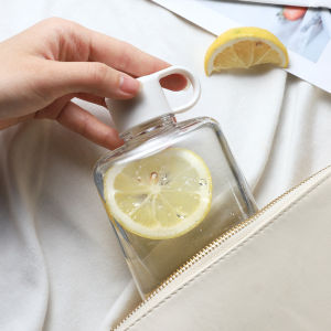  Style Tritan Flat Plastic Water Bottle Portable Pocket Square Shape Drinking Cup Simple Design Carry on Water Cup