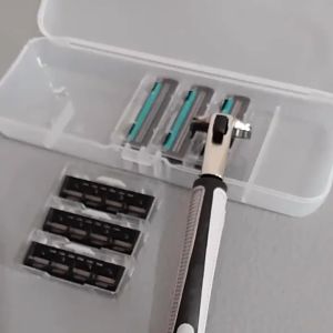 Set dao cạo râu và 36 lưỡi dao kép chính hiệu Luxury tặng kèm tuýp kem cạo râu giúp bạn cạo không đau sảng khoái