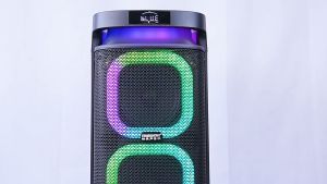 BTS-1989 High quality audio High power wireless two microphones singing performance speakers Heavy bass Bluetooth speakers