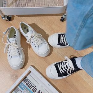 ผ้าใบ รองเท้าผ้าใบสตรี รุ่นใหม่แฟชั่นเรียบง่ายสไตล์พื้นหนา กับลื่นและทนต่อการสึกหรอรองเท้า รูปแบบ ผู้ใช้จ่าย 3 สี