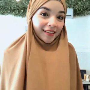 Jilbab Hijab Kerudung Bergo Instan French Khimar Cadar Tali Aminah Niqab Syari Standar