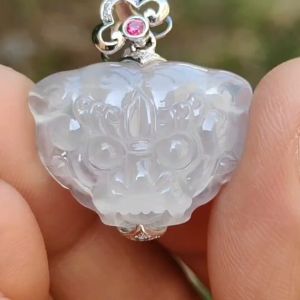 Icy Translucent Natural Type A Jadeite Jade crafted as Tiger with 18k gold as Pendant certificate weighs 5.02 grams measurement 25.6 * 22.8 * 7.3 mm (18kp50)