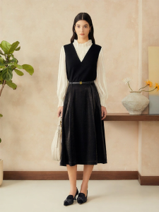 Elegant French Style Lantern Sleeve Peter Pan Collar Versatile Layered Knitted Top