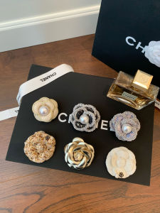 Elegant Cherry Blossom Brooch Pin Womens Fashion Accessory High-End Sensation Light Luxury Pin Trendy Plant Floral Design