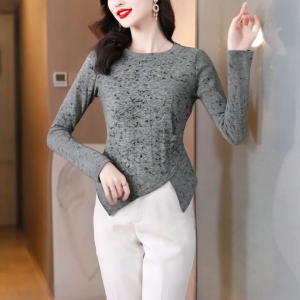 YIMEI Fashionable design dyed long sleeved t-shirt for women in the autumn of 2025 with a sense of luxury and irregular temperament as the base coat