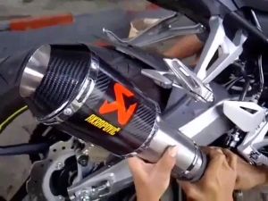 Knalpot Racing Akrapovic Lorenzo Vixion R15 GSX BISON SatriaFU SONIC MX CBR150 NewCB dll