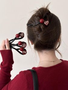 Ankela Red Heart Twisted Hair Clip Womens New 2025 Fashion Sense Hair Accessories Hairpin Hairdo Hair Clip Stylish Hairpin