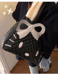 🌸TÚI HELLO KITTY DA PU XỊN MẪU MỚI