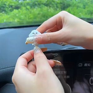 Set 4 chó trắng và bình hoa tí hon dễ thương tiểu cảnh bày bàn làm việc bàn học tủ sách taplo ô tô đỉnh màn hình