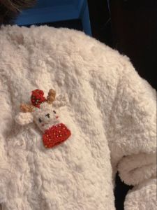 Handmade New Year's Pin Brooch: Fashionable Jewelry & Accessories