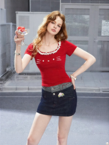 Unifree | Red Short Sleeve Round Neck Cat Embroidery Lace Stitched Women T-Shirt