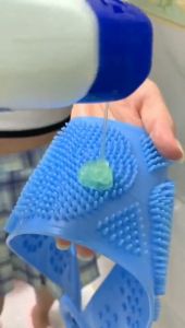 SIKAT PENGGOSOK PUNGGUNG SILIKON: BACK SCRUBBER