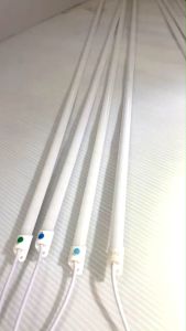 หลอดไฟนีออน แบบแบน ครึ่งวงกลม มีไฟ 12V และ 24V ไฟติดรถ มียาว 100 ซม. และ 120 ซม. (ไฟนีออน-แบน)