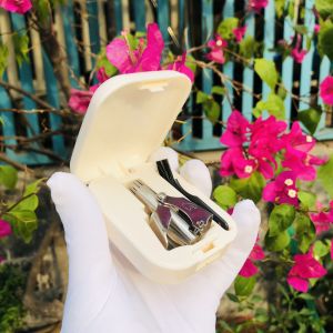 Dụng cụ cắt tỉa lông mũi