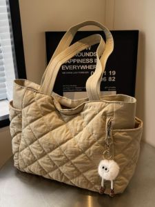 Autumn Winter Large Capacity down Feather Tote Bag Womens New 2025 Small Grid Design Versatile Commuter Handbag for Students