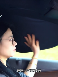 ม่านกันแดดรถยนต์เ แผงบังแดดกระจกรถยนต์ สินค้าขายดี! ม่านกรองแสงในรถยนต์ กันแดดและป้องกันรังสี พับเก็บได้ง่ายประหยัดพื้นที่การจัดเก็บ