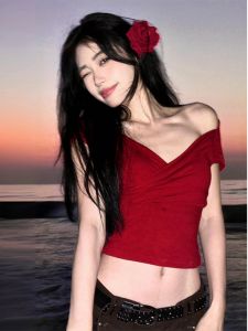 Low Cut Slim Fit Knitted T-Shirt for Women Spicy Girl Style Spring Summer New Arrival Pure Desire Fashionable Short Sleeve V Neck