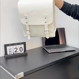 ใหม่ระดับไฮเอนด์ pu กระเป๋าเป้สำหรับนักศึกษาหญิง กระเป๋าหนังสองไหล่แบบเฉพาะ กระเป๋าเป้แล็ปท็อปสไตล์ญี่ปุ่นทันสมัยสำหรับผู้ชาย