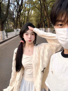 Áo Len Cardigan Dệt Kim Mỏng Hở Vai Mùa Xuân 2024 Cho Nữ Áo Khoác Ngoài Rộng Rãi Thường Ngày Áo Khoác Cổ Chữ V Màu Trơn