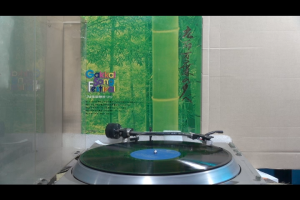 1 แผ่นเสียง 12นิ้ว j24 GAKKAI SONG FESTIVAL แผ่นjapan VG++ ริ้วรอยบาง เพลง1หน้าAมีขีดรบกวน เสียงรบกวนน้อยนิดไม่มีรอยลึก แผ่นล้างสะอาดแล้ว ปกVG++มีตำหนิขอบนิดหน่อย ขอบไม่ขาด สันไม่ทะลุ