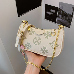 Trendy Small Design Shoulder Bag 2026 New